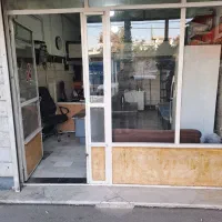 راننده نیسان و وانت با ماشین