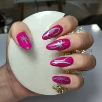 خدمات کاشت ناخن