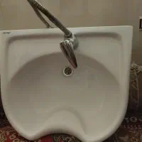 روشویی با پایه با قیمت مناسب بفروش می‌رسد