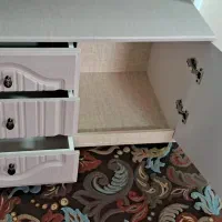 کمد یا پاتختی بزرگ|جاکفشی، کمد، دراور|اندیشه, اندیشه فاز ۴|دیوار