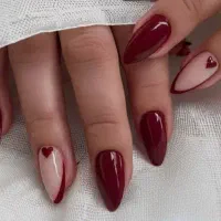 کاشت ناخن و مژه