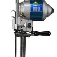 قیچی کار حرفه ای مانتو