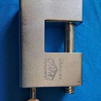 کلکسیونی قفل ۴ پر