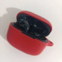 ایرپاد qcy t19 کیس و یک عدد گوشی راست
