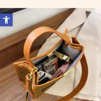کیف خارجی ضداب چرم برزنت مسترکوالیتی برند فندی|کیف، کفش، کمربند|تهران, لویزان|دیوار