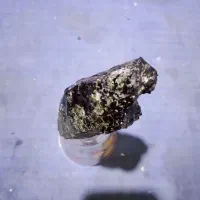 اسمشو نمیدونم باید گفت سنگ یا یه الماس باشکوه