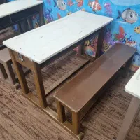 نیمکت چوبی مدرسه