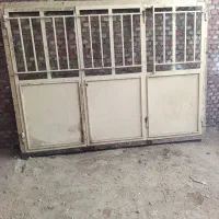 درب پارکینگ تمیز