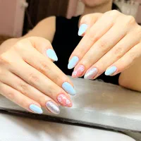 خدمات تخصصی ناخن پودر و ژل