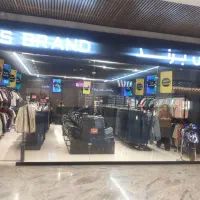 فروشگاه لباس مردانه و زنانه آس برند