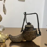 پیسوز قدیمی برنجی و شمعدان بسیار زیبا|کلکسیون اشیاء عتیقه|ساری, |دیوار