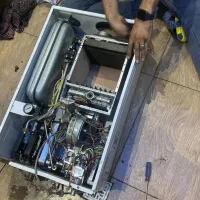 تعمیر وسرویسکار وتعمیر کار پکیچ وشوفاژ و لوله کشی|خدمات پیشه و مهارت|تبریز, |دیوار