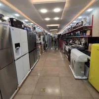 اجاره مغازه ۱۳۰ متری بر خیابان زهدی