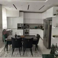 رهن همکف حیاط دار با پارکینگ