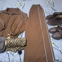 کتونی سایز ۳۸  اگ سایز ۳۷ست اویشو دوایکس
