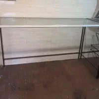 میز ، طبق ، چهار پایه، طبقه