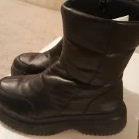 کفش بوت زنانه سایز ۴۰