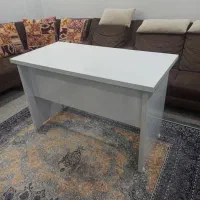 میز تحریر و کامپیوتر نو