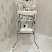 میز غذا خوری بچه