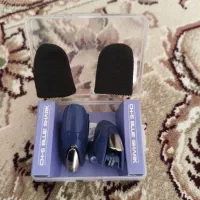 انگشتی و بلو شارک