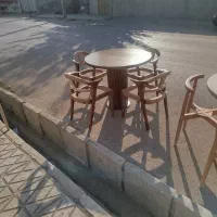 رنگ مصنوعات چوبی دوعدد میزوصندلی امادع|مبلمان خانگی و میز عسلی|بجنورد, |دیوار