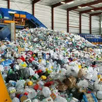 خریدار ضایعات و بازیافت پت بطری پلاستیکی