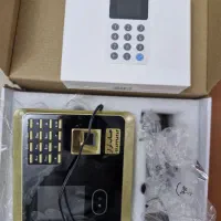 دستگاه حضور غیاب