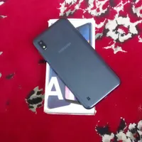 سامسونگ Galaxy A10 با حافظهٔ ۳۲ گیگابایت