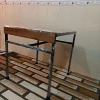 میز.استند گل .|میز و صندلی غذاخوری|بروجن, |دیوار