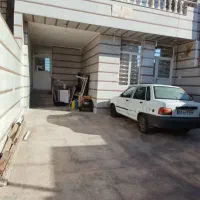 منزل دوخوابه  دو طبقه درب از حیاط تمام کار|فروش خانه و ویلا|شیراز, شهرک کوشکک|دیوار
