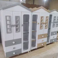 کمد بچه سه درب ویترین ب زرگ باعرض 90