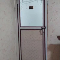 در المینیومی