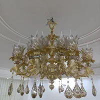 لوستر نو و سالم فقط بخاطر مشکل مالی میفروشم|لوستر و چراغ آویز|قم, زنبیل آباد|دیوار