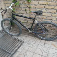 دوچرخه مشکی۳تومن سفید۴تومن