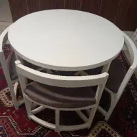 میز صبحانه خوری