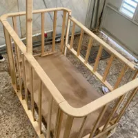 تخت نوزاد و صندلی غذا|تخت و صندلی بچه|شاهین‌شهر, حافظ شمالی|دیوار