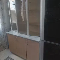 کابینت فلزی ومیزسماوروساعت ایستاده