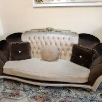 مبل مخمل ۷نفره درحدنو با یک میز جلومبلی