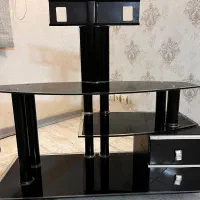 میز تلویزیون شیشه ای