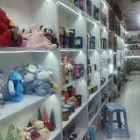 به یک فروشنده خانم شیک پوش زیر سی سال نیازمندیم