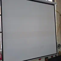 پرده‌ی پروژکتور