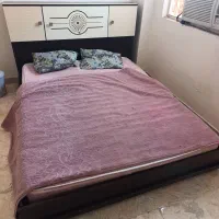 تخت خواب دو نفره سالم ومبل ۷ نفره