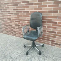 صندلی برند در حد آک با یک سال ضمانت|صندلی و نیمکت|اهواز, کمپلو جنوبی|دیوار