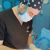 کلینیک جراحی پیکرتراشی سعادت آباد