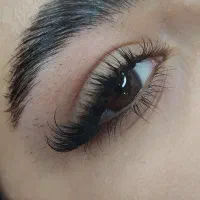 اموزش و کاشت مژه