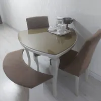 میز ناهار خوری