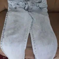 شلوار لی و کاپشن