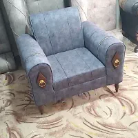 مبل راحتی هفت نفره به قیمت هفده میلیون تومان