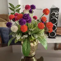 گل وگلدان
