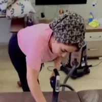 مبلشویی خوشخواب فرش توسط خانوم با موادنانو